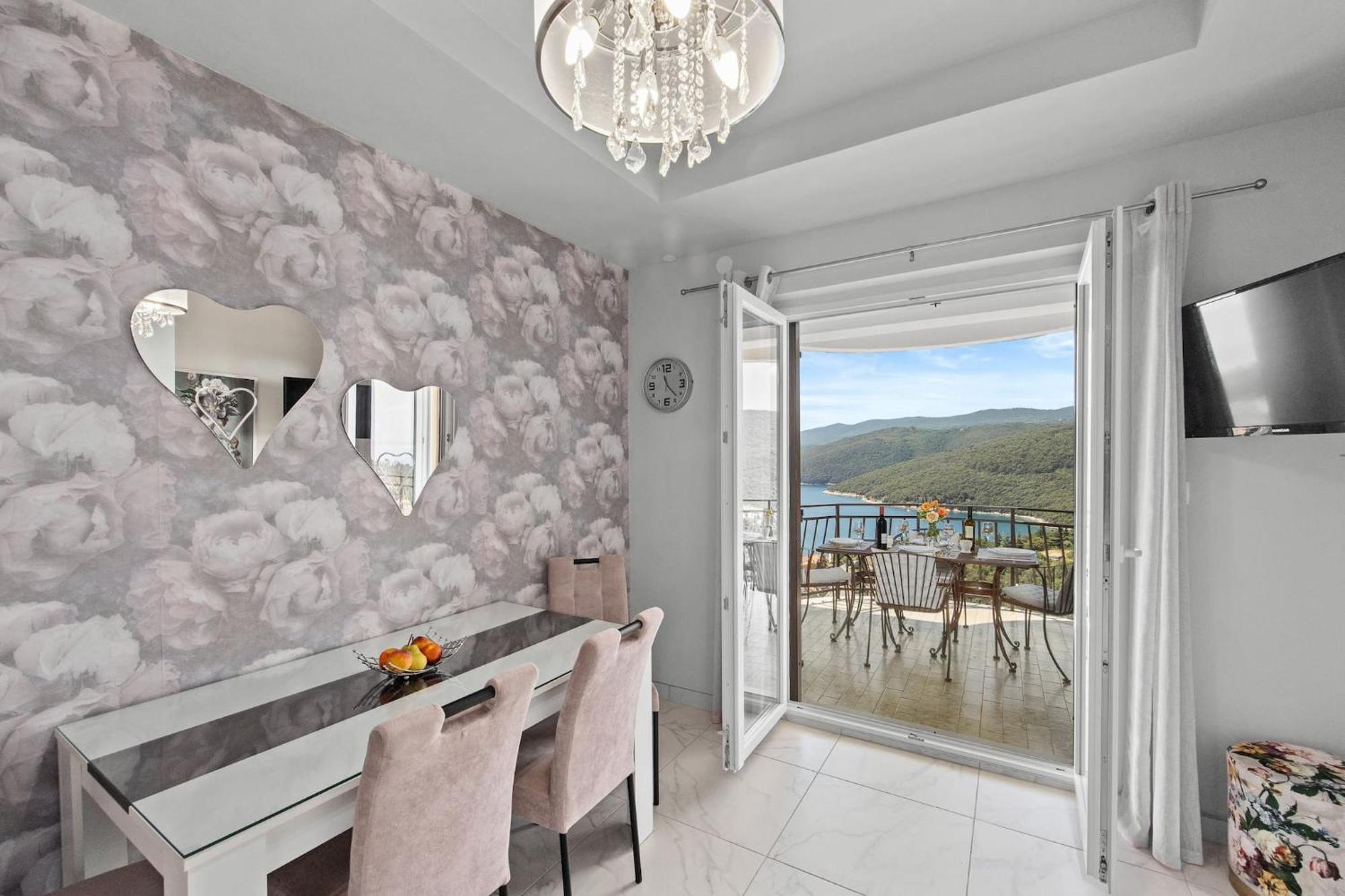 Apartments Lady M Рабац Екстер'єр фото