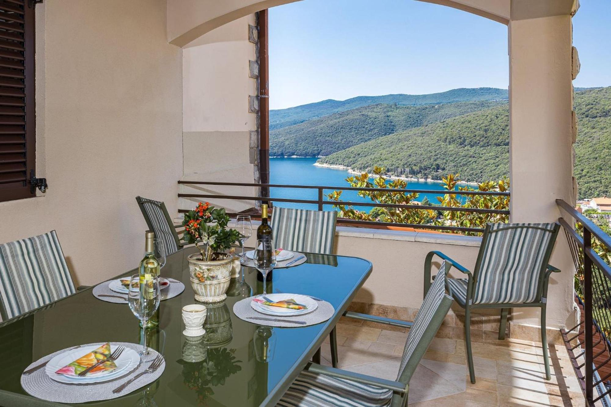 Apartments Lady M Рабац Екстер'єр фото