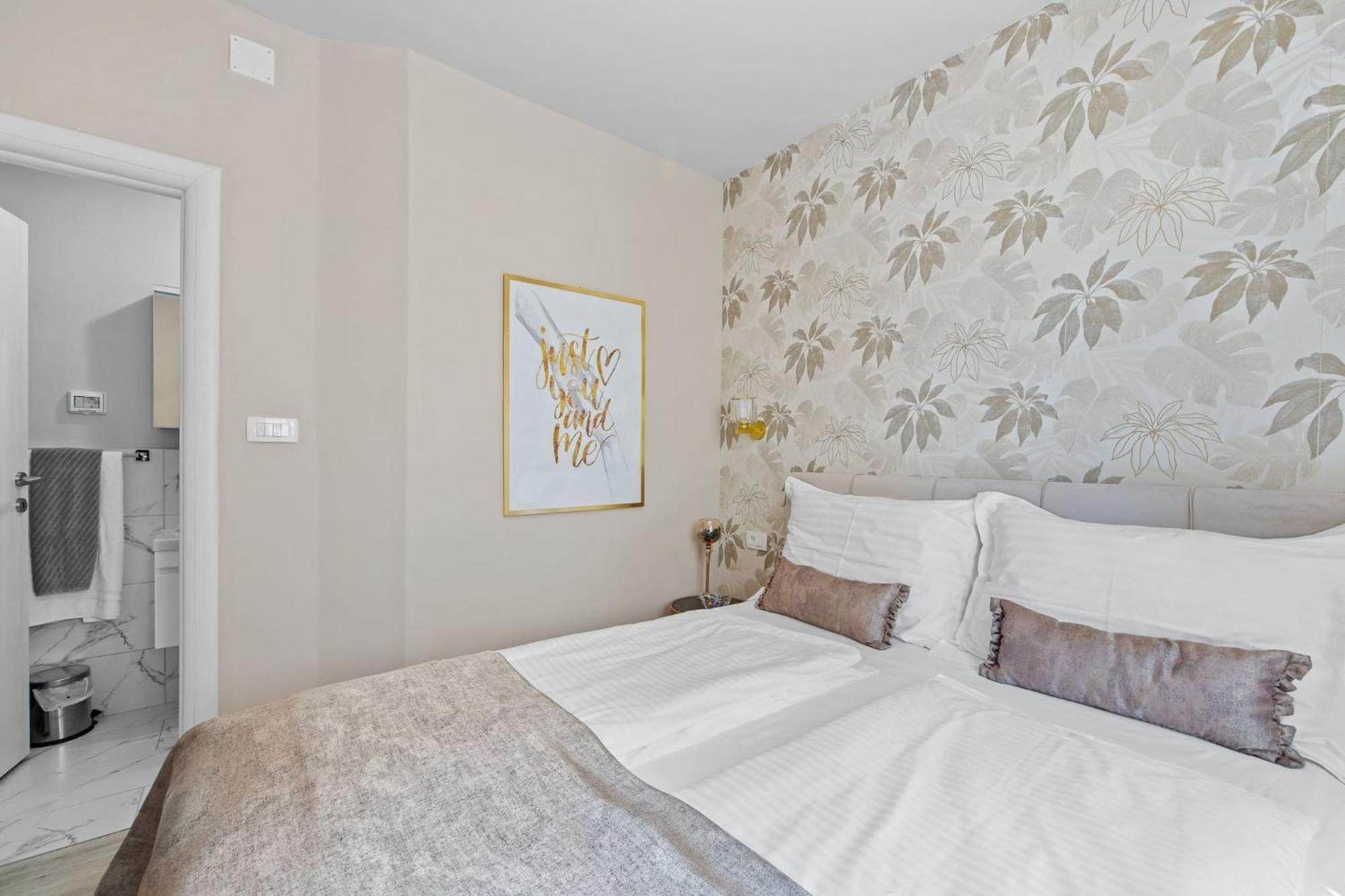 Apartments Lady M Рабац Екстер'єр фото